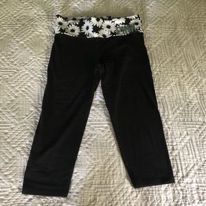 PINK yoga capri leggings